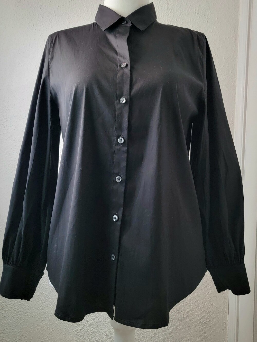 Chico's Black Poplin Billow Sleeve Top Button Front Blouse Size 2 (=Large or 12)